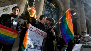 Mexico City Legalizes Gay Marriage